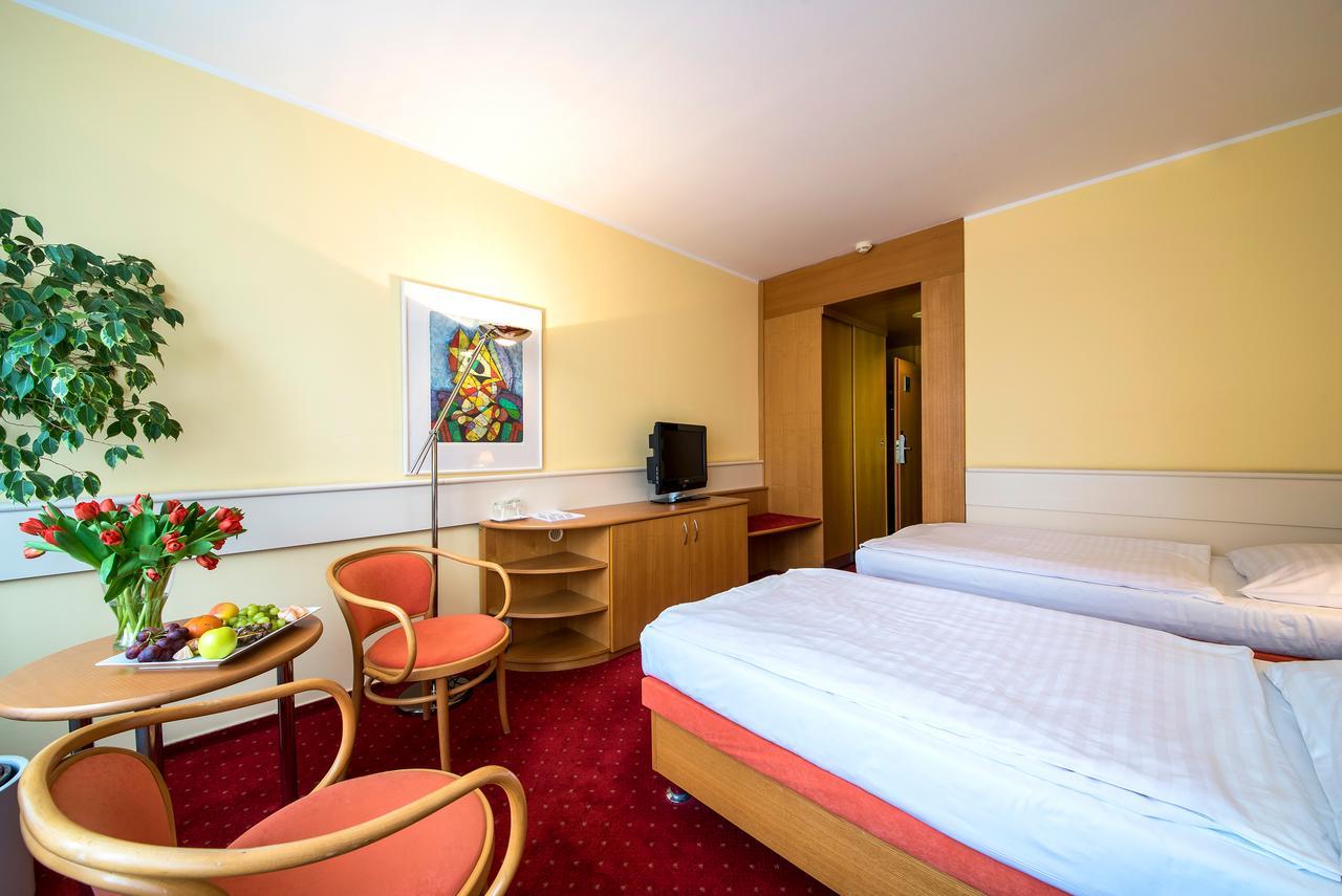 Hotel Jana Přerov Buitenkant foto
