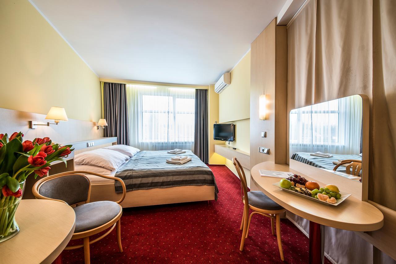 Hotel Jana Přerov Buitenkant foto